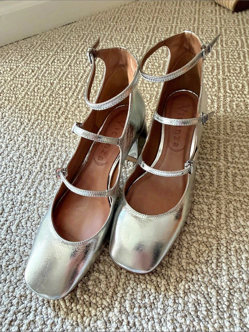 Vicenza Metallic Ankle Strap Heels US 9
